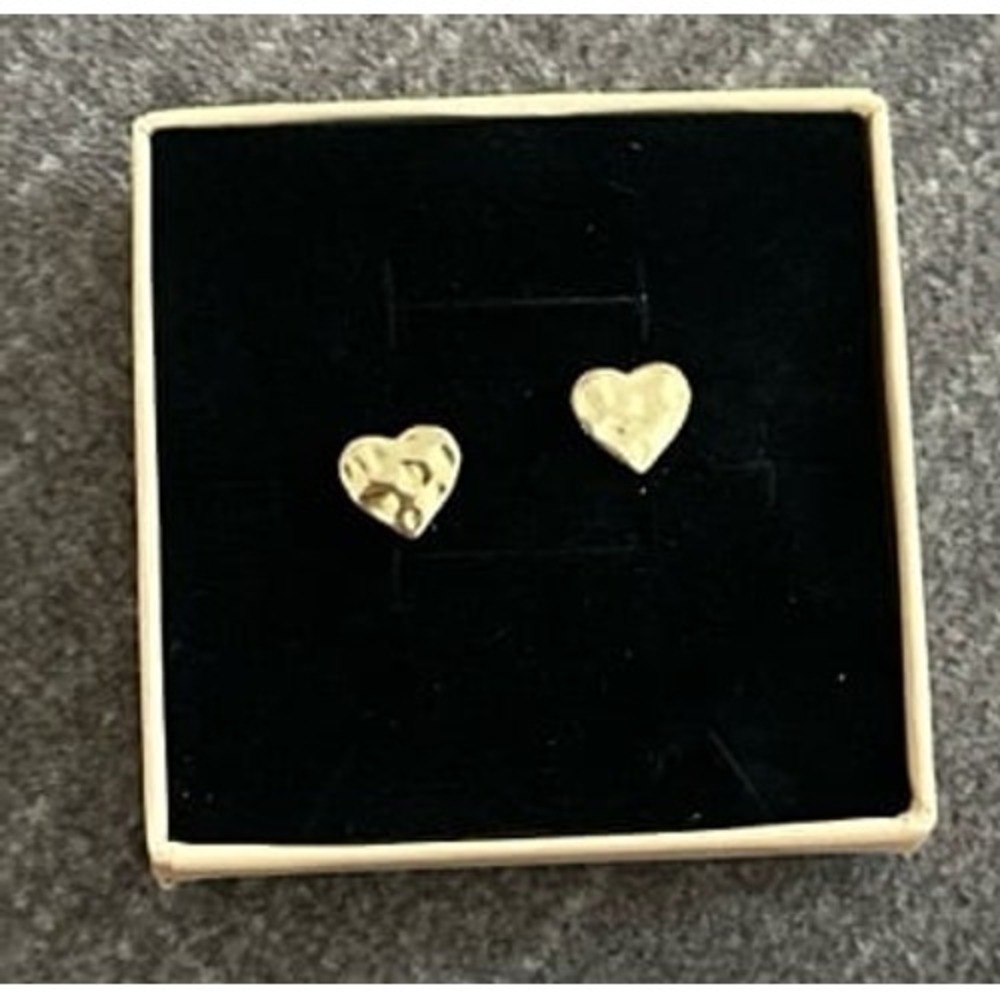 Gold Tone Costume Heart Stud Earrings